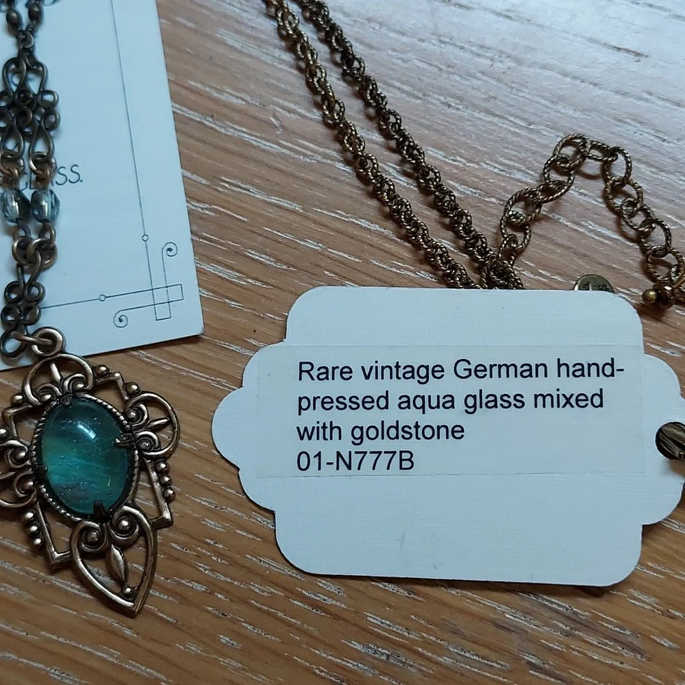 Necklace 8/28